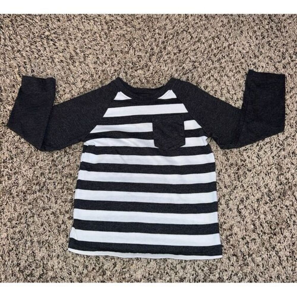 Garanimals Boys Gray/white strip long sleeve shirt size 4T